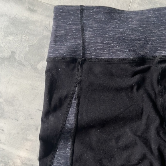 Athleta Athletic leggings Black/gray Side seam pattern Size S GUC - Picture 7 of 8